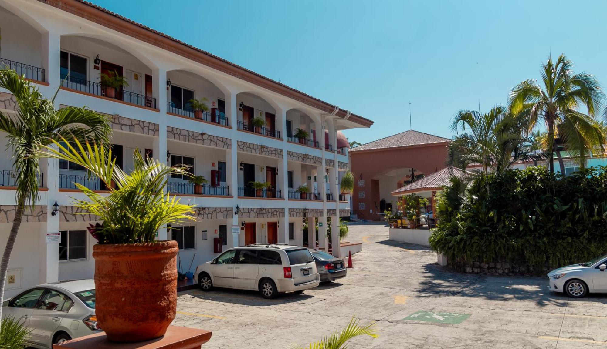 Maria Isabel Colima Hotel Exterior photo