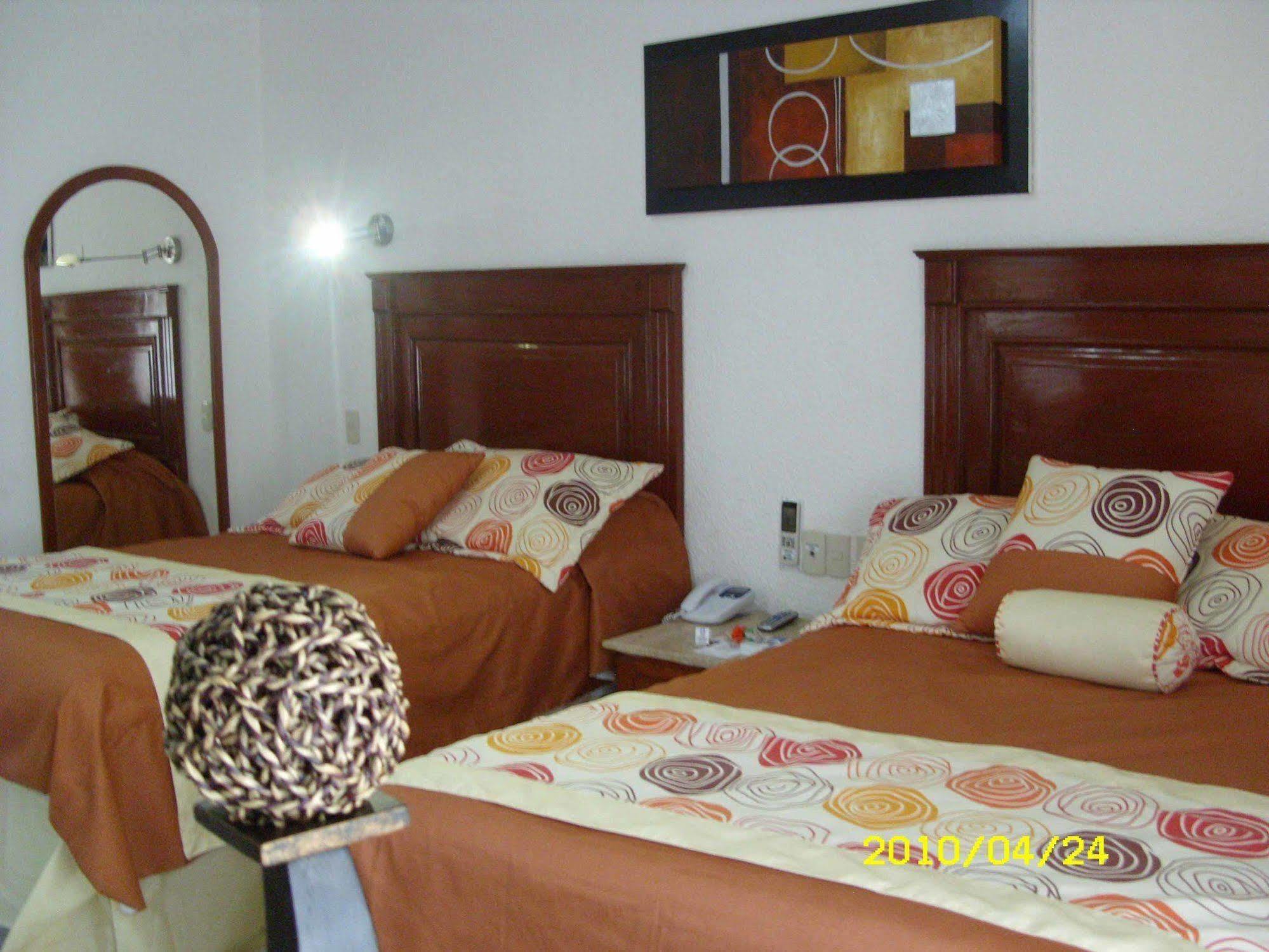 Maria Isabel Colima Hotel Exterior photo